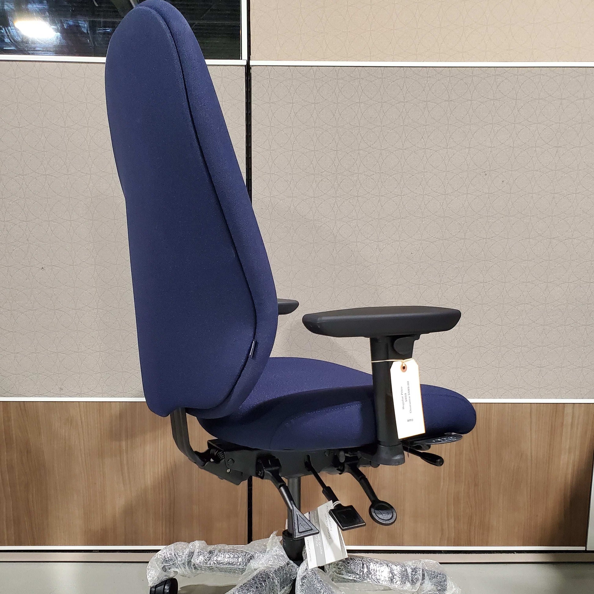 ergoCentric Saffron HBR Ratchet Back - Chairlines